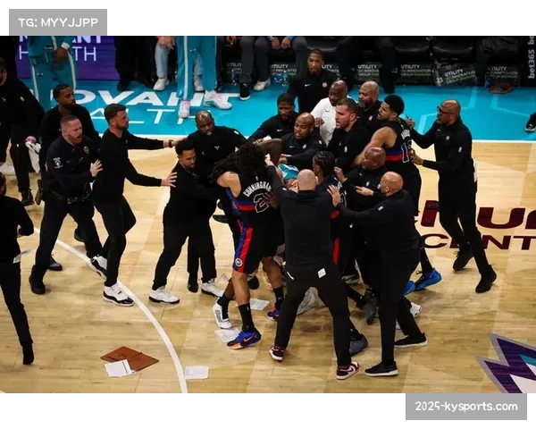 活塞坎宁安33+9+7战术核心 率队终结黄蜂九连胜势头